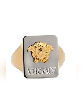 Versace Gold Medusa Square Signet Ring Size 23 (11 US) Retailed $445